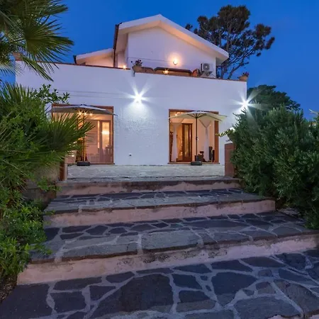 Ripari Di Giobbe 6&2, Emma * Ortona