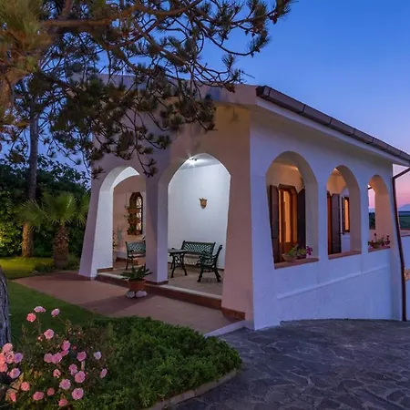 Ripari Di Giobbe 6&2, Emma Villa