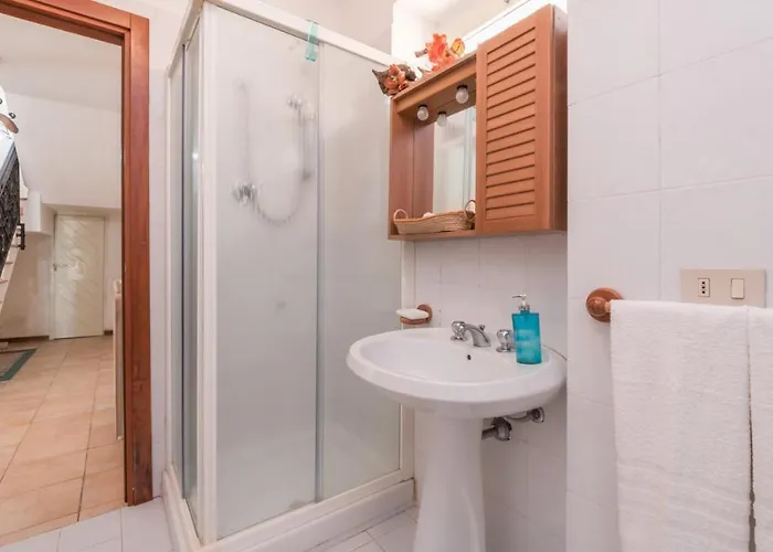 Ripari Di Giobbe 6&2, Emma