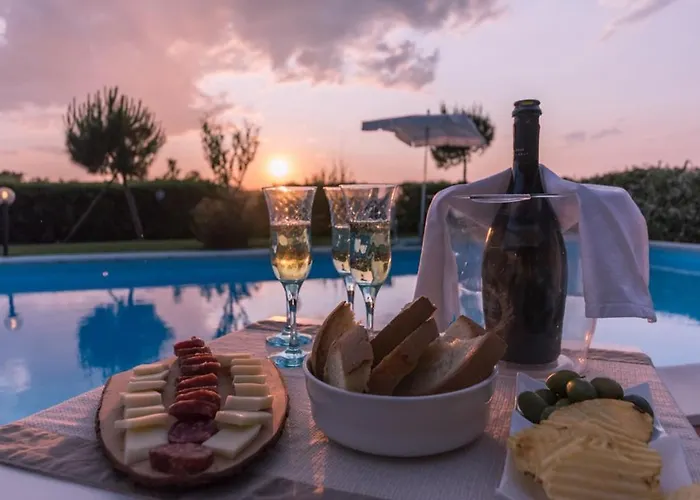 Ripari Di Giobbe 6&2, Emma Villa