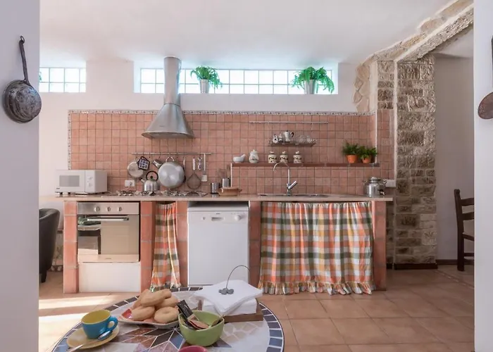 Ripari Di Giobbe 6&2, Emma * Ortona